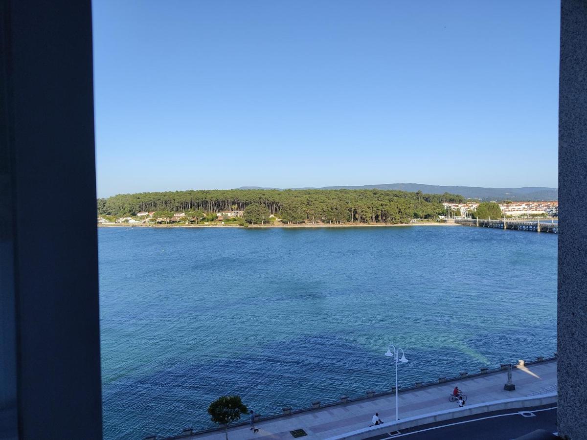 O Grove Centro Con Vistas A La Toja Parking公寓 外观 照片